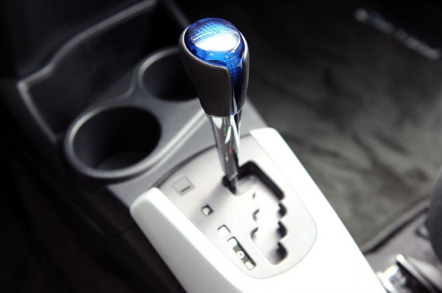  Toyota Prius C 2012 года  (фото 32 из 87)